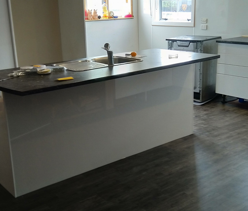 Modern vinyl flooring with contemporary wood-look design